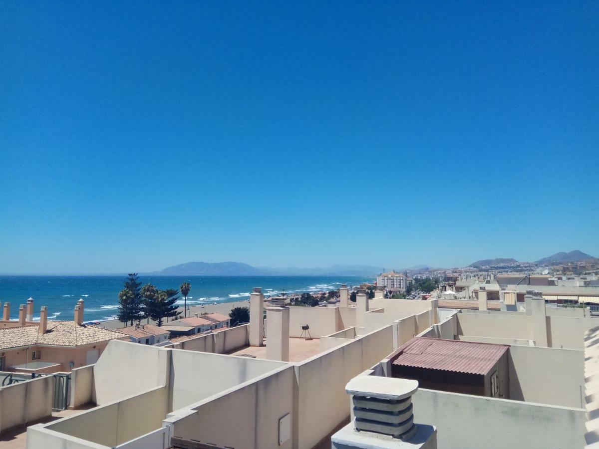 Precioso Atico En Torre De Benagalbon A 20 Metros Del Mar. Apartment Exterior foto