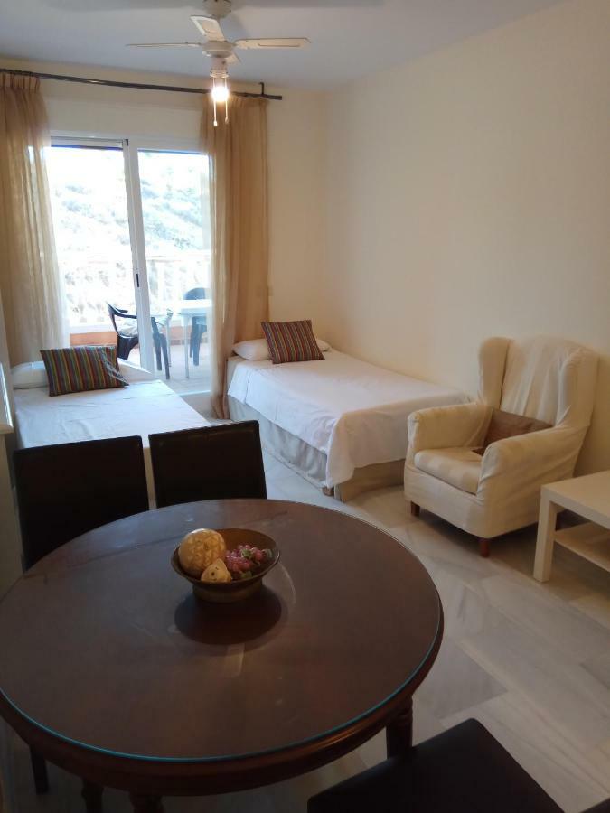 Precioso Atico En Torre De Benagalbon A 20 Metros Del Mar. Apartment Exterior foto
