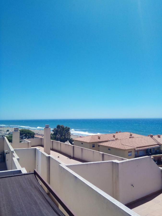 Precioso Atico En Torre De Benagalbon A 20 Metros Del Mar. Apartment Exterior foto